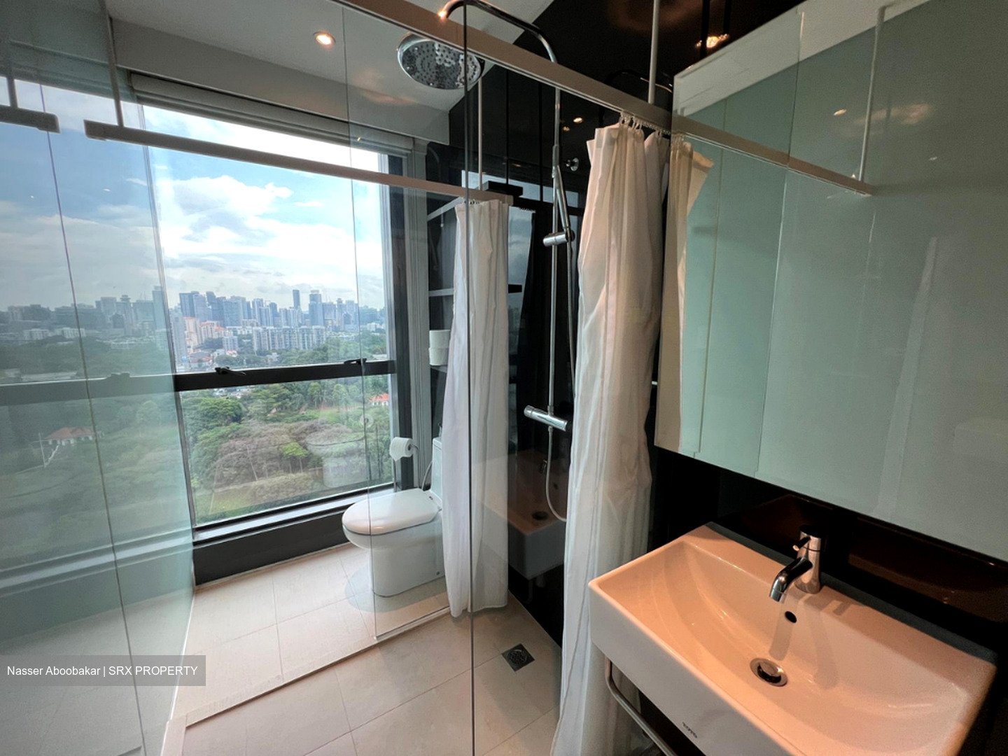 North Bridge Road (D7), Apartment #587739011